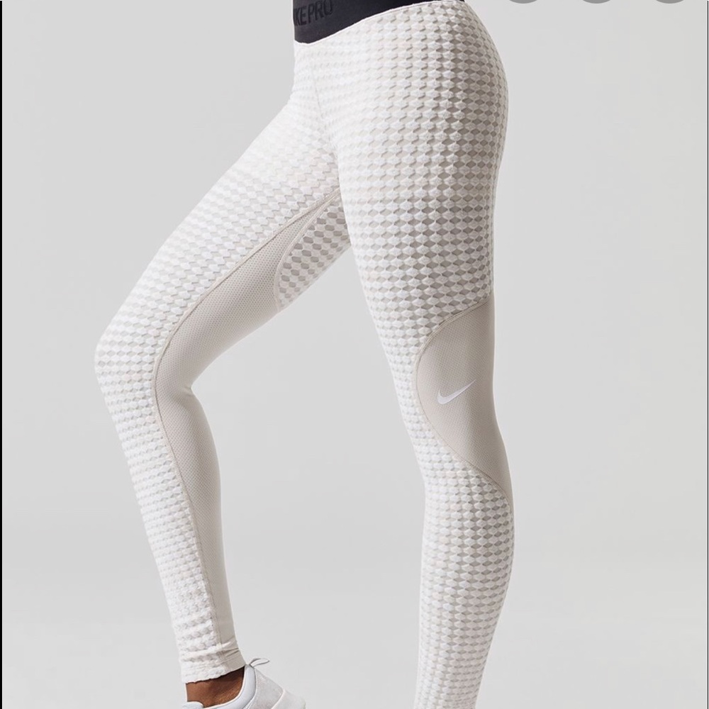 Nike pro leggings